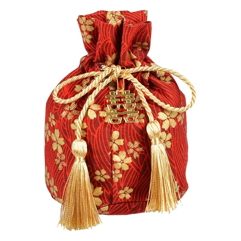 High-end exquisite candy box gilding bag wedding gift new candy bag portable drawstring cotton bag small red book