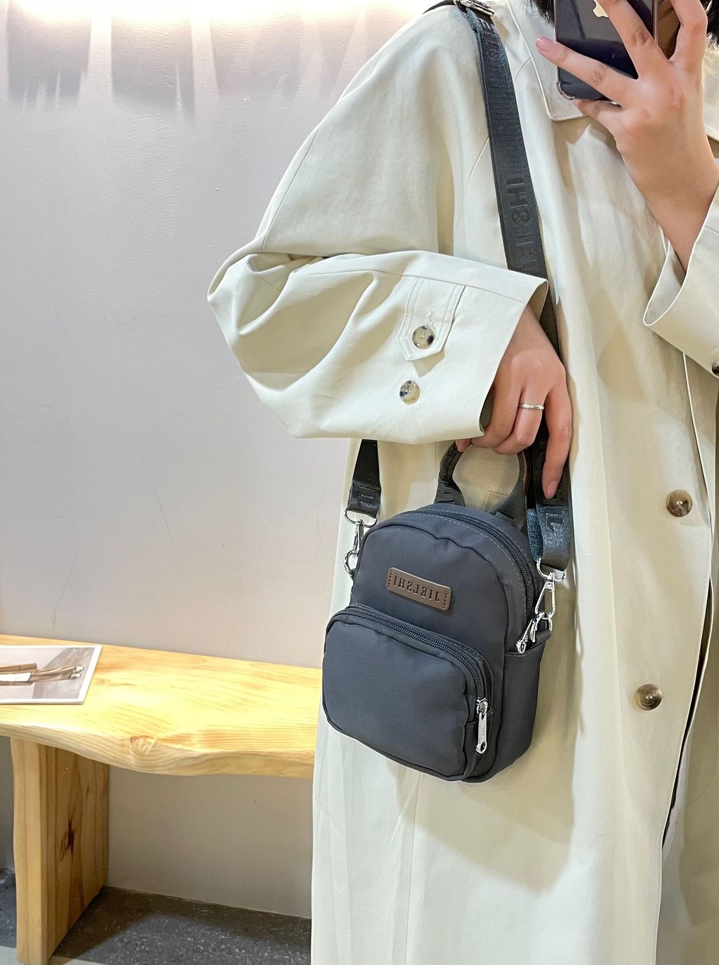 Picture of Jierangshi Factory New Simple All-match Lightweight Shoulder Bag Fashionable Waterproof Nylon Cloth Bag Women's Crossbody Bag