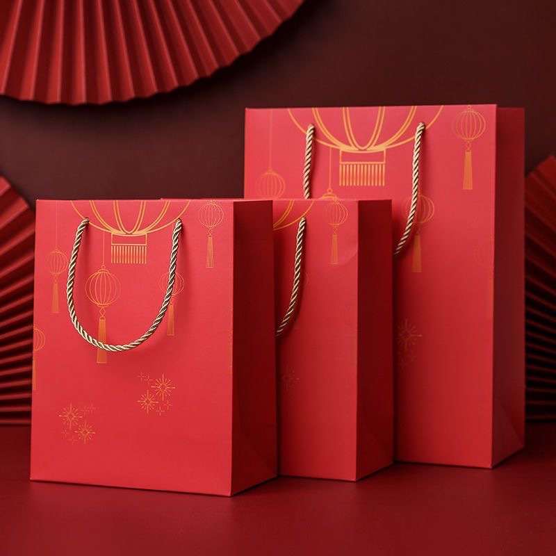 New Year's Day Chinese red gift bag hand gift bag candy gift box tobacco and wine packaging bag portable high-grade gift box