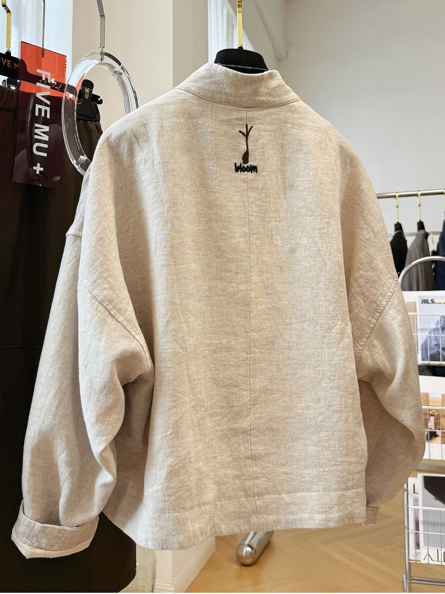 Picture of 『Xin Xing』Cardigan with a High-End Feel, Intricately Embroidered, Unique and Distinctive V-Neck, High-End Short Jacket for Women, Autumn Jacket