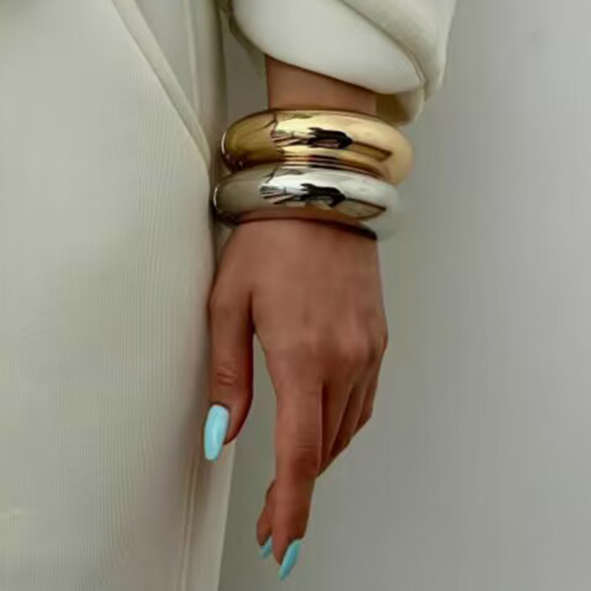 B2383 European and American Cross-border Cold Scenery Face Ring Bracelet Exaggerated Classic Fashionable Spring Open Bracelet