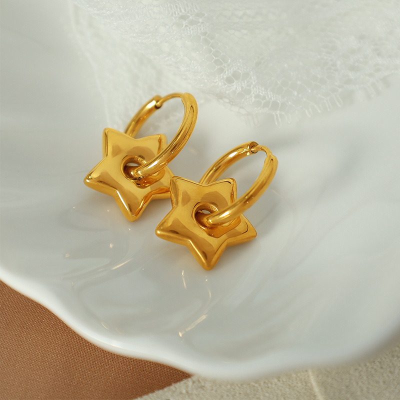 Picture of French Simple Golden Glossy Lucky Star Necklace Versatile Five-Pointed Star Earrings Age-Reducing Women's Jewelry Set