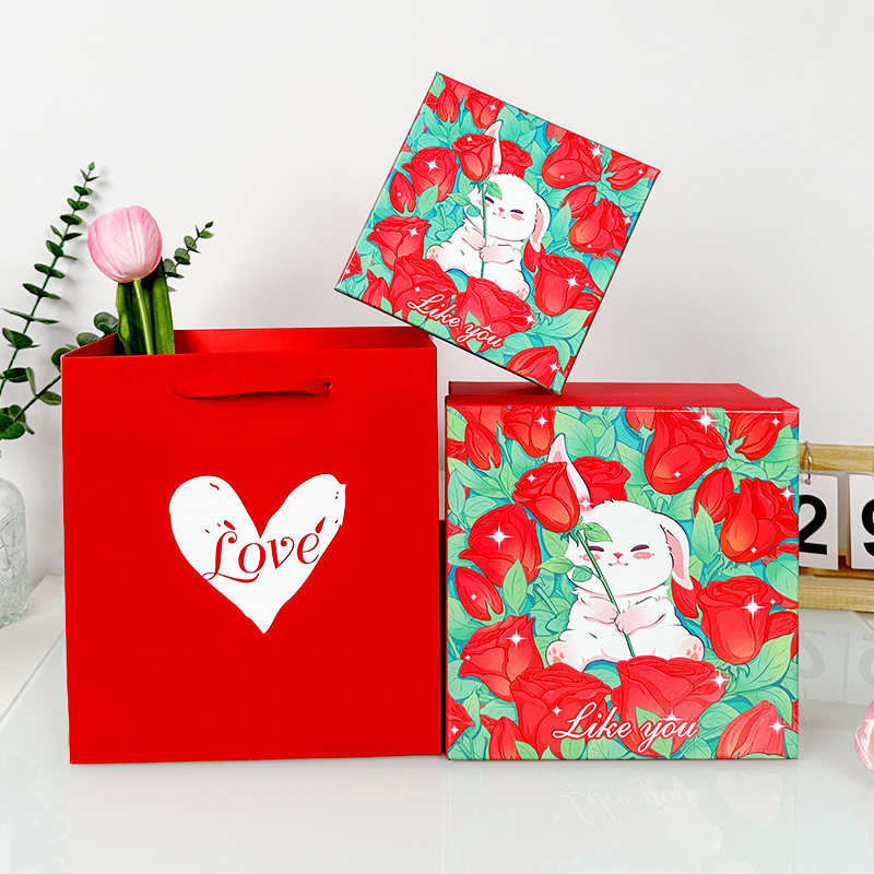 Valentine's Day Red Gift Box Accompanying Gift Empty Box Cosmetic Lipstick Packaging Box for Girls Gift Box in stock