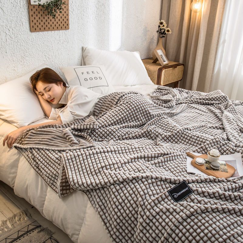 Picture of Blanket Quilt Coral Fleece Bed Sheet Blanket Bed Sheet Human Milk Fleece Thickened Flannel Winter Dormitory Student Fleece Blanket