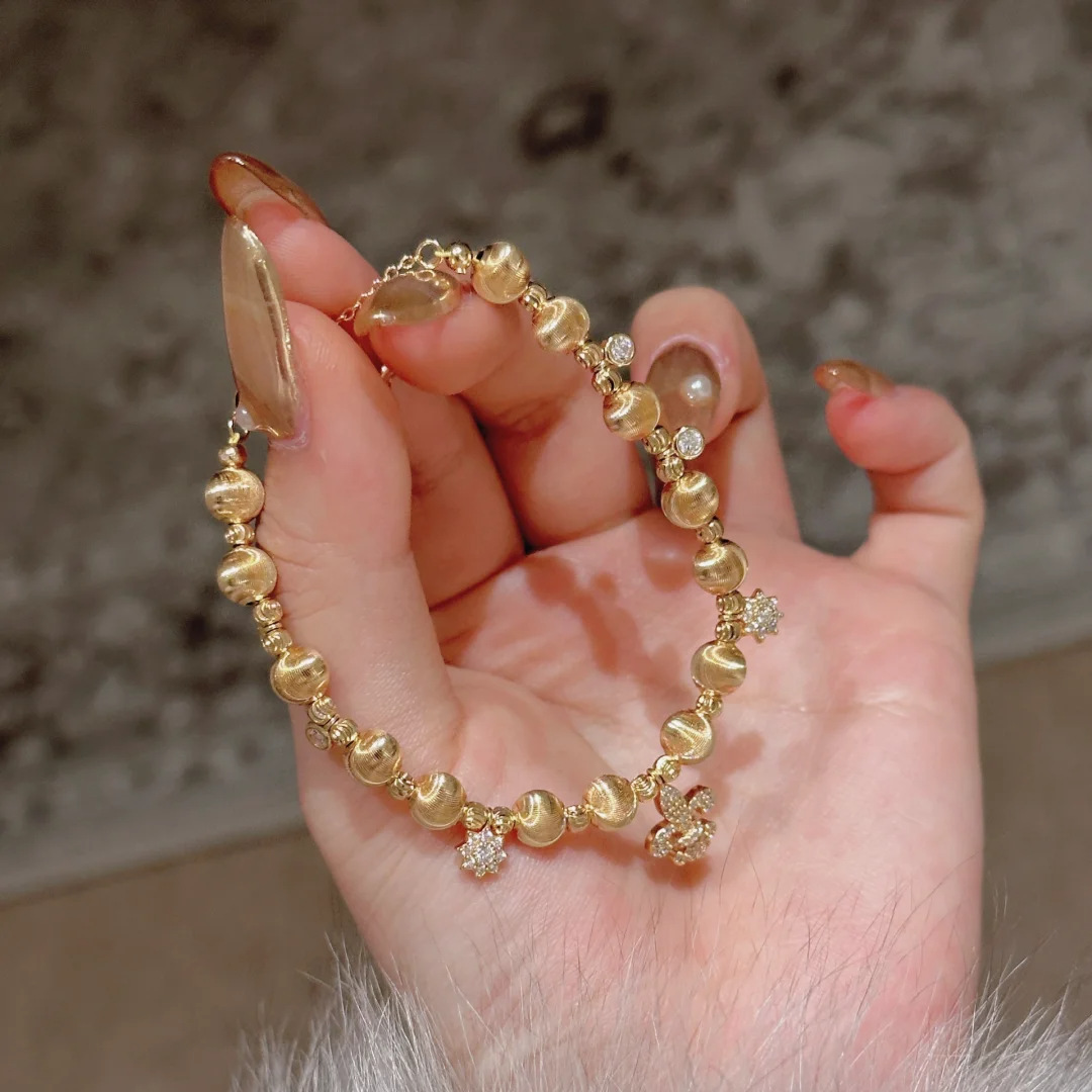 Light Luxury Fashion Winter Iris Snowflake Cat's Eye Bracelet New Chinese High-end Sense Exquisite Diamond Iris Bracelet for Women