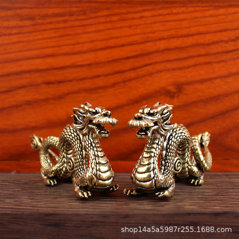Brass Zodiac Dragon Ornaments Xiang Long Play Pearl Creative Home Living Room Office Tea Pet Ornaments Copper Crafts Wholesale