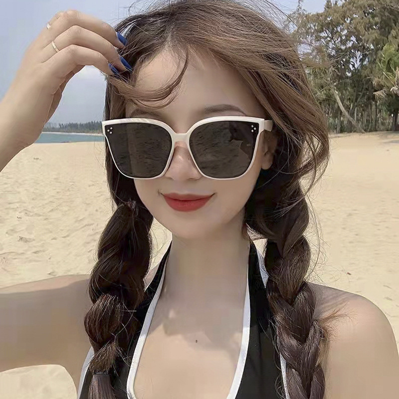Picture of New GN sunglasses female net red with live hot sunglasses men's fashion UV protection sunglasses wholesale