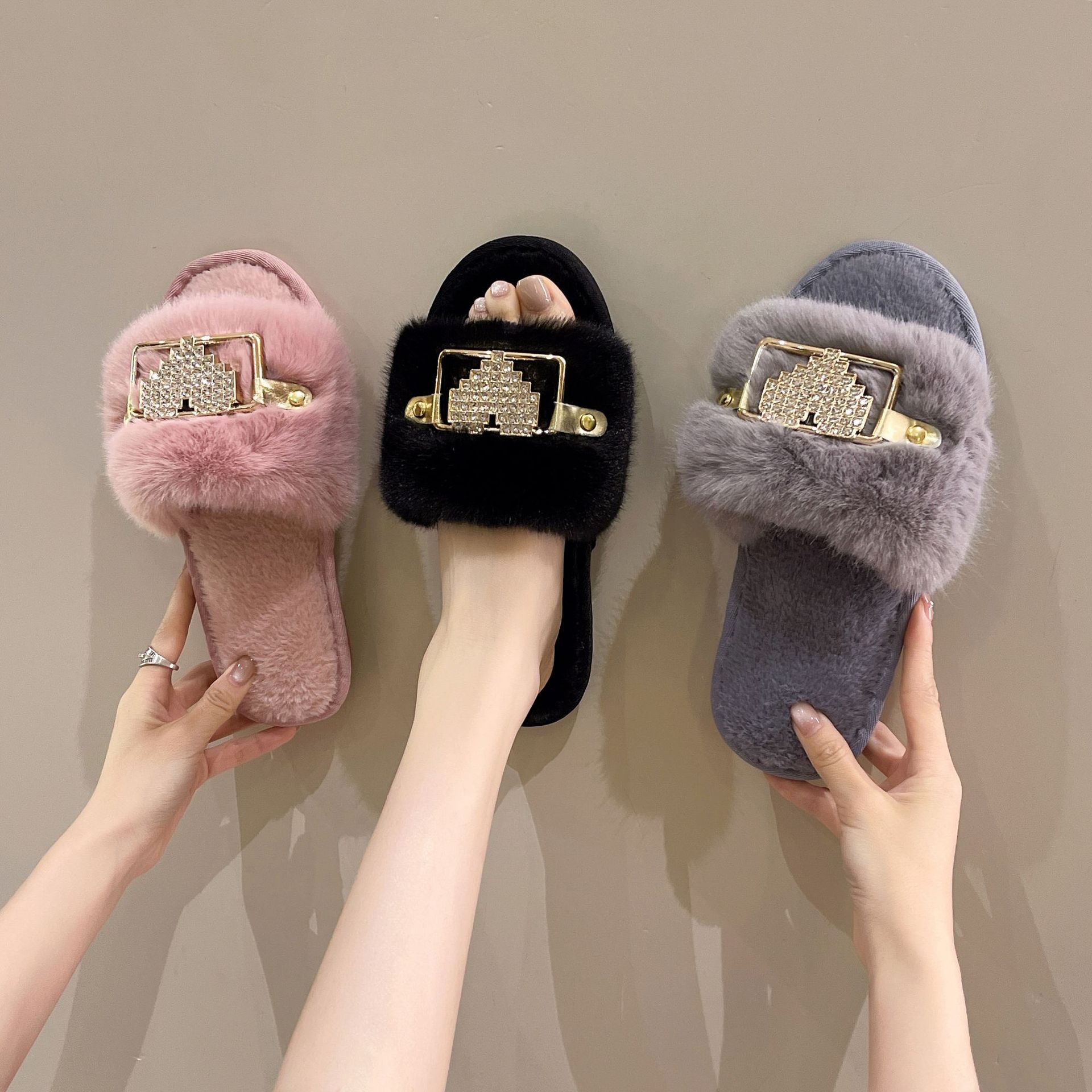 Cross-border winter home home rhinestone love chain Mao Mao slippers ladies fashion warm opening cotton slippers foreign trade