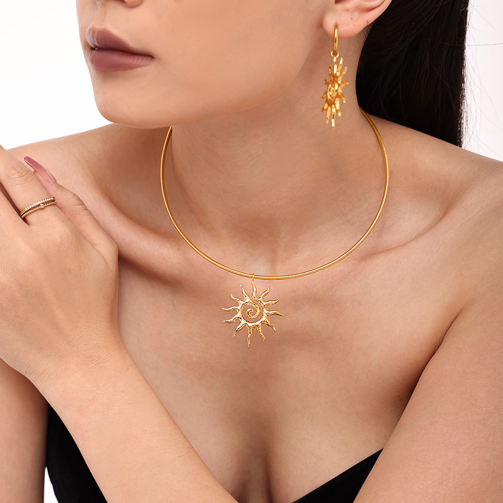 European and American Cross-border Spiral Sun Pendant Necklace INS Style Fashion Earrings Light Luxury Titanium Steel Plated 18k Gold Jewelry