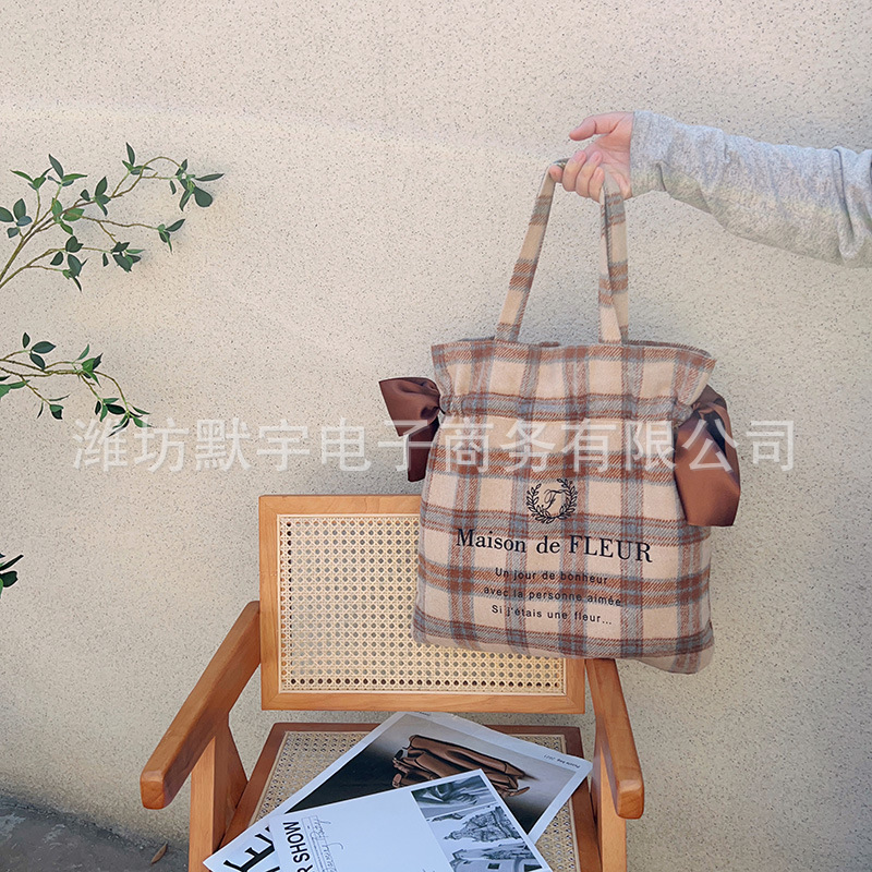 Picture of Bufan Liangpin vintage woolen plaid dance bag cute ballet girl bow shoulder bag ins