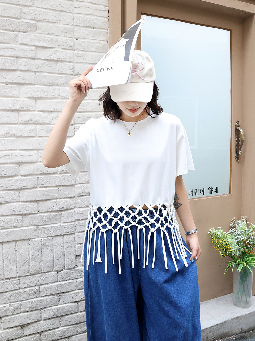 250323 Fashion Hong Kong Style Solid Color Short-sleeved T-shirt Women's Summer New Design Sense Hem Tassel Personalized All-match Top