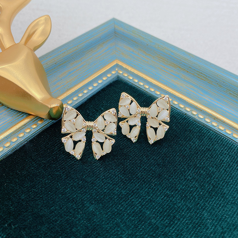 s925 Silver Needle 2023 New High-end Sense Korean Style Ear Stud Cat's Eye Stone Bow Earrings Trendy Earrings without Ear Holes
