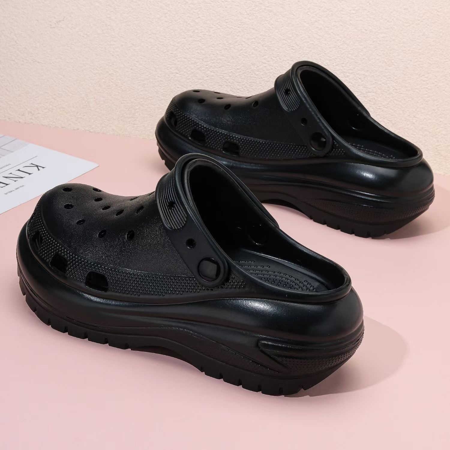 Summer New Style Thick-Soled Clogs for Women, Beach Sandals for Outdoor Wear, Slip-On Sandals, Women's Eva Slippers