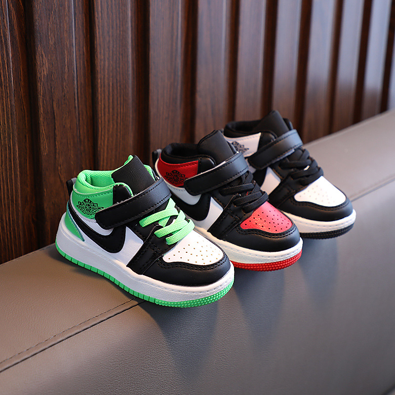 Picture of 2025 New Autum Children's Shoes, Boys' Soft-Soled Comfortable Sports and Casual Shoes, Korean Fashion Mid-Top Girls' Sneakers