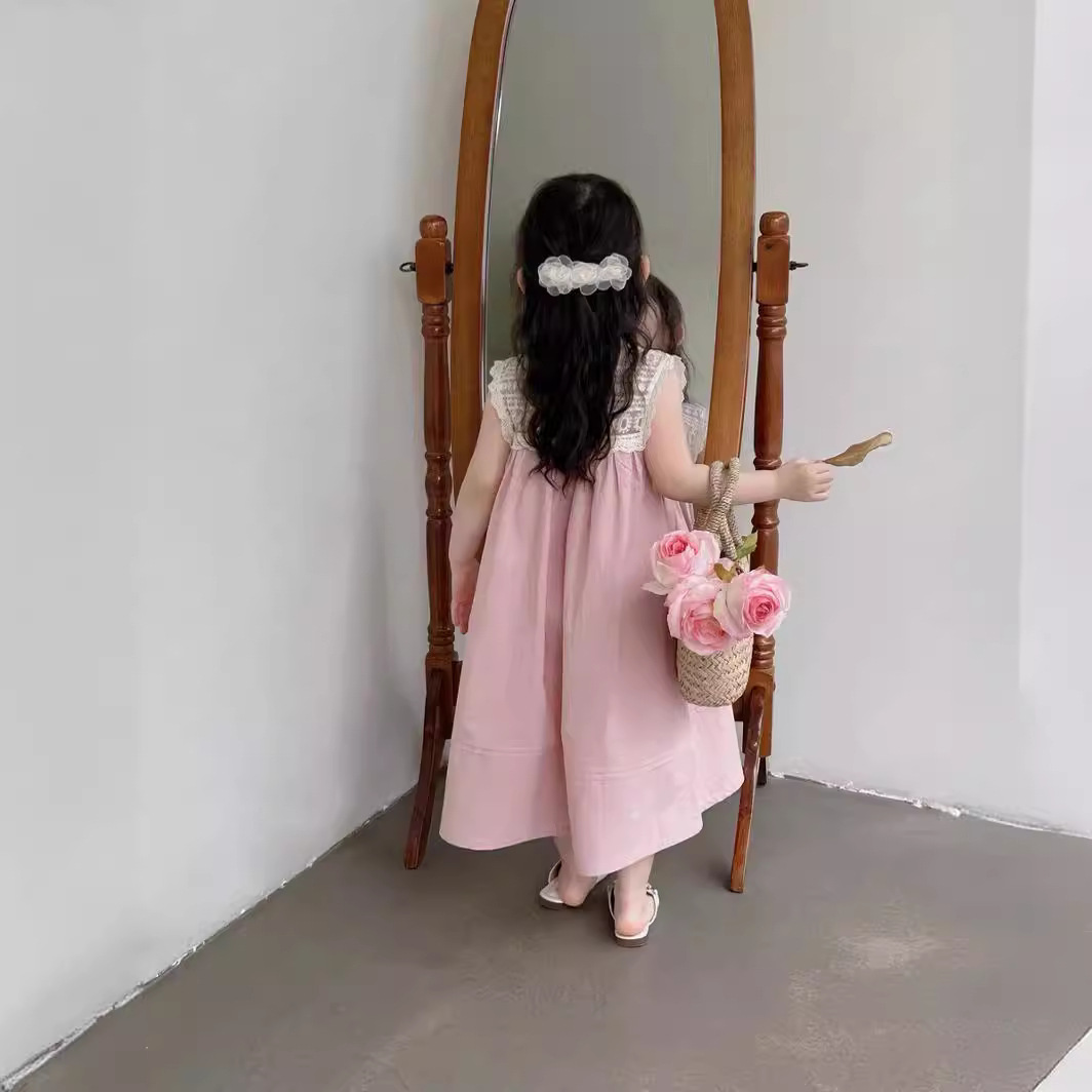 Picture of Korean Children's Clothing Girls Dress 2024 Summer Dress Elegant White Lace Splicing Sleeveless Princess Dress