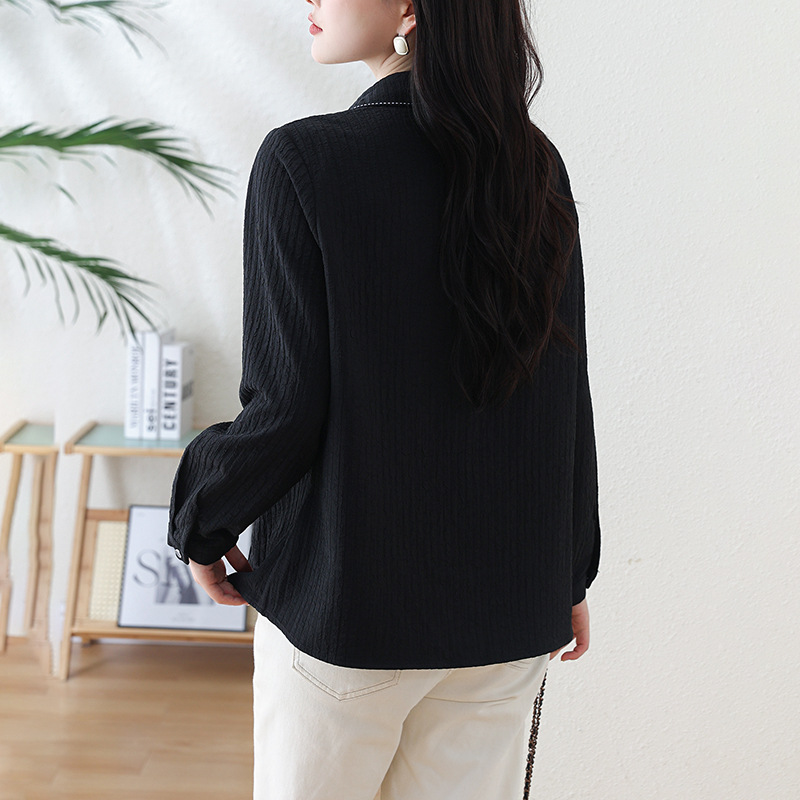 Picture of Real Shot Black Long Sleeve Shirt Women's Early Autumn New Salt Shrink Texture Temperament Daily Commuter Top