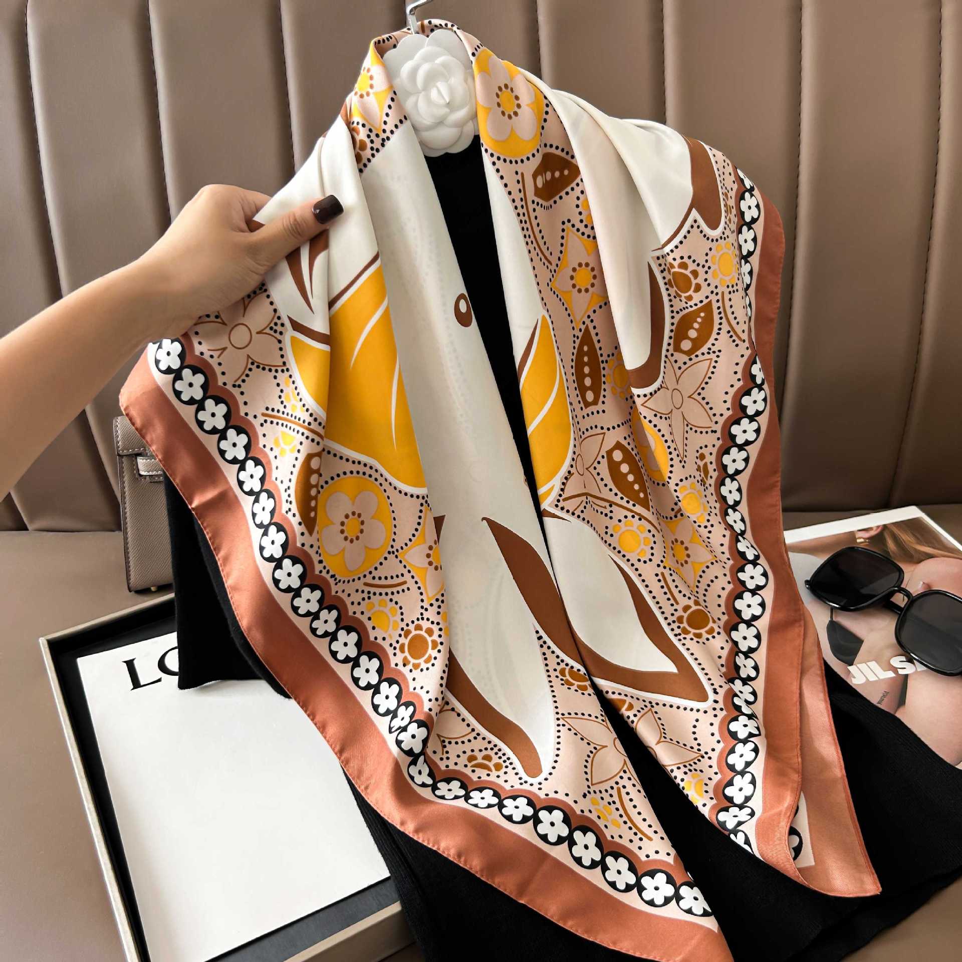 Picture of New 90cm Large Square Silk Elegant High-grade Decorative Shawl Women's Silk Scarf Fashion All-match Professional Scarf