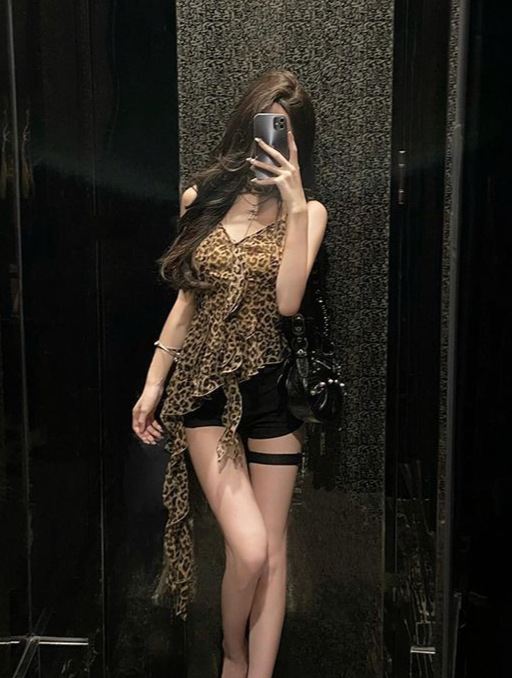 American retro personality wild leopard print camisole for women, summer irregular slim waist, sleeveless top outside
