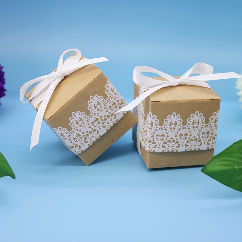 European Wedding Candy Box Cross-Border Cowhide Wedding Candy Box White Lace Heaven and Earth Cover Square Box with Ribbon
