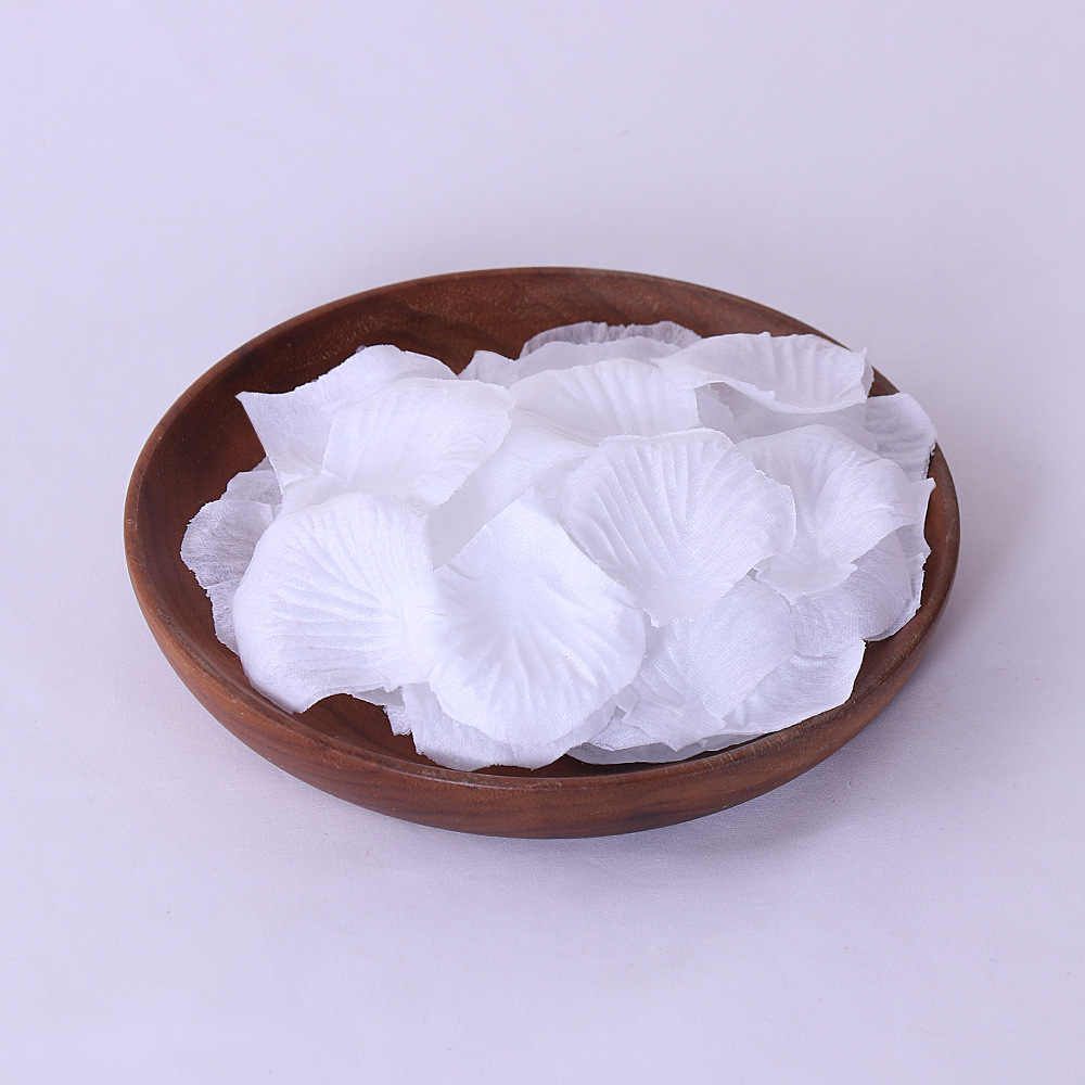 Picture of Non-woven fabric stacked 1000 pieces of rose petals wedding bar celebration hand decorative props artificial flower generation