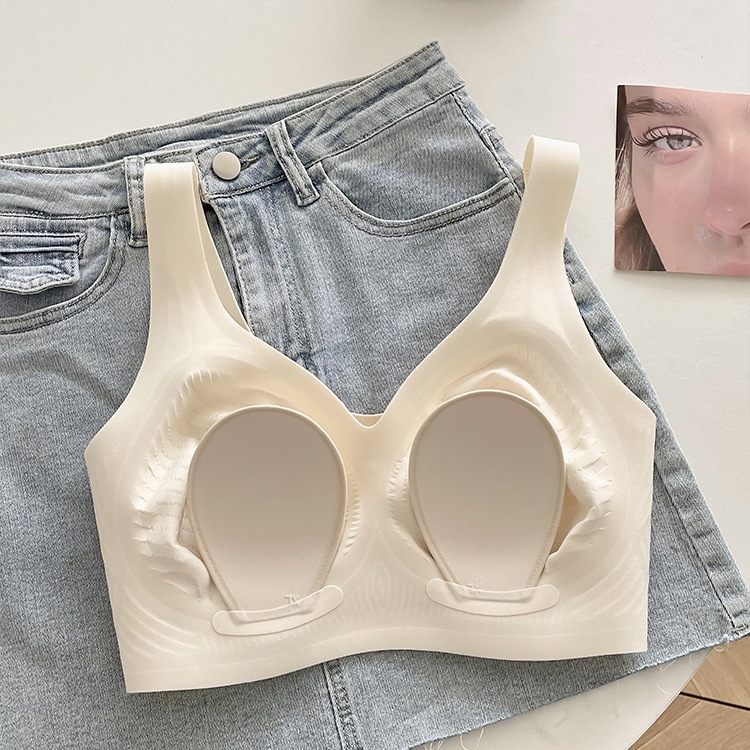 Picture of Big Chest Small Underwear Women's Ultra-thin Soft Support Non-marking Full Cup for Paramelia Rabbit Ear Cup plus size Bra Summer