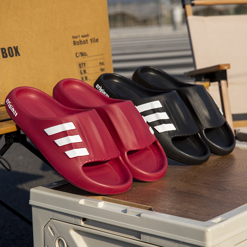2025 New Men's Sandals and Slippers Summer Outer Wear Non-slip Soft Bottom Couple's Home Bathing Slippers for Women