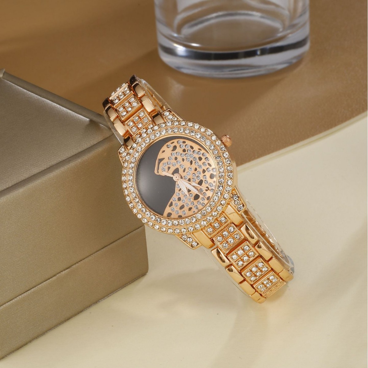 Cross-border Explosions Cornucopia Watch Full Diamond Luxury Women's Watch Baby's Sky Star Steel Band Quartz Women's Watch
