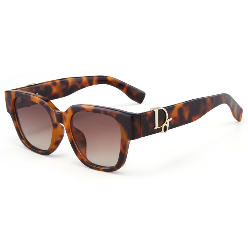 Picture of Cross-Border European and American Big-Name D Fashion Sunglasses Trendy Men's and Women's Versatile Sunglasses Large Frame Street Photography Outdoor Glasses