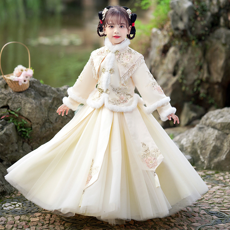 Hanfu girls' winter 2024 new quilted thickened ancient costume children's Tang suit ancient style little girl Chinese style skirt