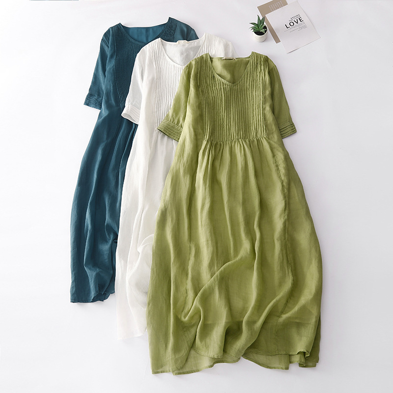 Retro design organ pleated cotton and linen dress 2024 Summer new artistic solid color V-neck short sleeve dress for women