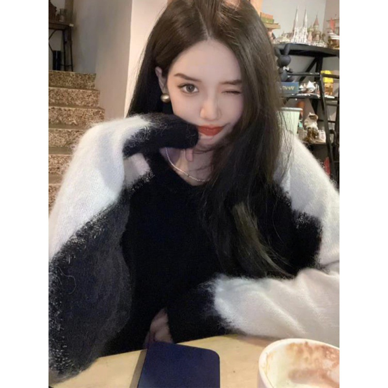 Picture of 2023 new arrival autumn and winter milk series wear gentle lazy style Korean style black and white contrast color sweater women's thick High sense