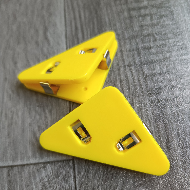 Picture of Internet Red Triangle Clip Student Test Paper Storage Side Angle Clip Folder Stationery Book Anti-roll Artifact Office Long Tail