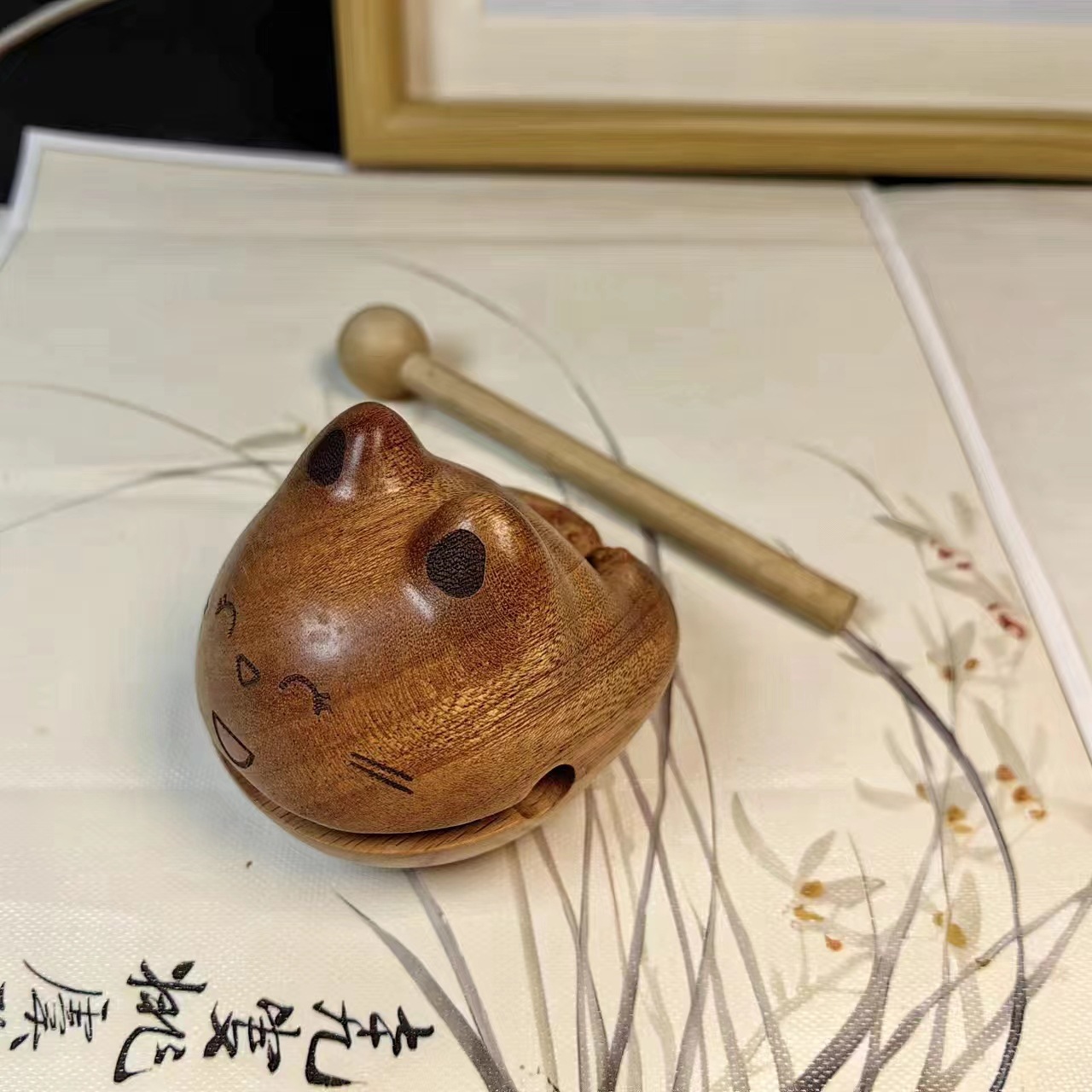 Picture of Wooden Fish Decompression Solid Wood Work Crazy Desktop Small Ornaments Sakaban turtle Emotional Stability Office Toy