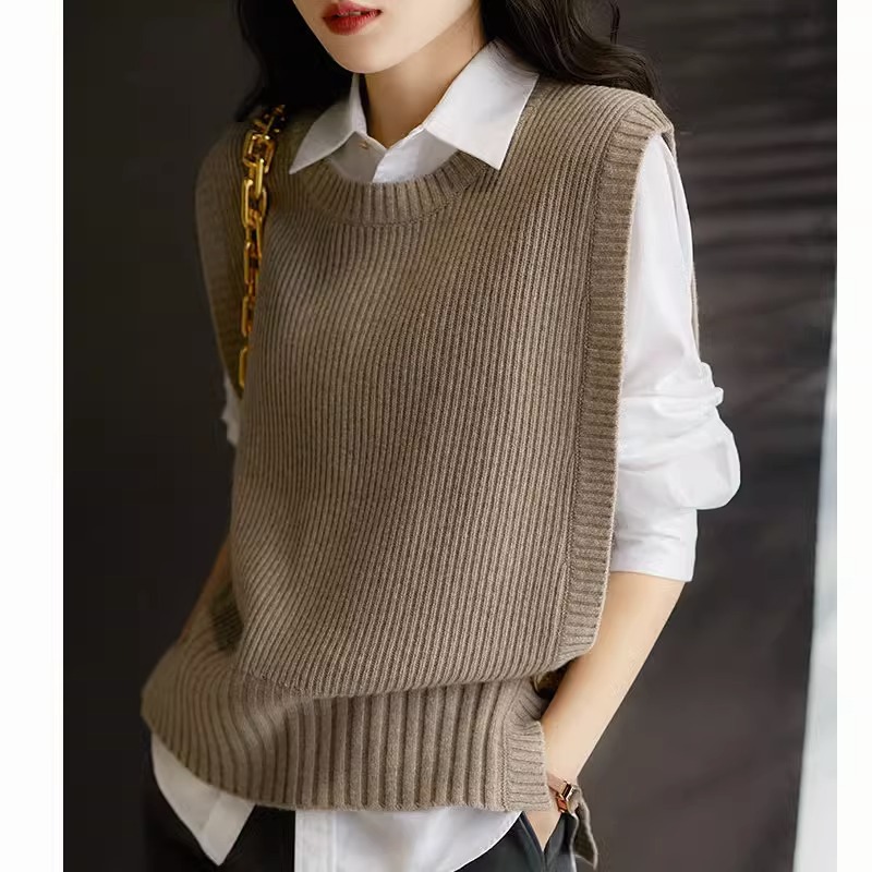 Picture of French style pit sweater vest women's autumn and winter fashion stacked loose casual outer sweater sleeveless waistcoat