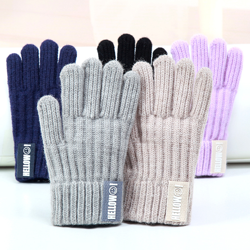 On behalf of the new winter children's gloves manufacturers male kindergarten primary school children baby plus velvet gloves for children to keep warm