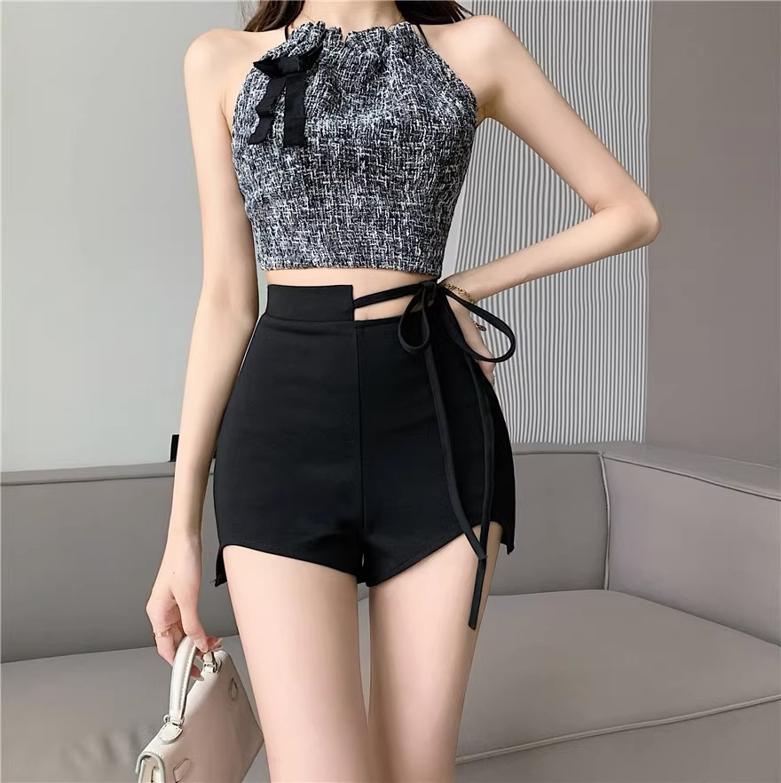 2025 Summer New Shorts Hot Girls High Waist Strap Sexy Black Hot Pants Small Straight Slim Pants
