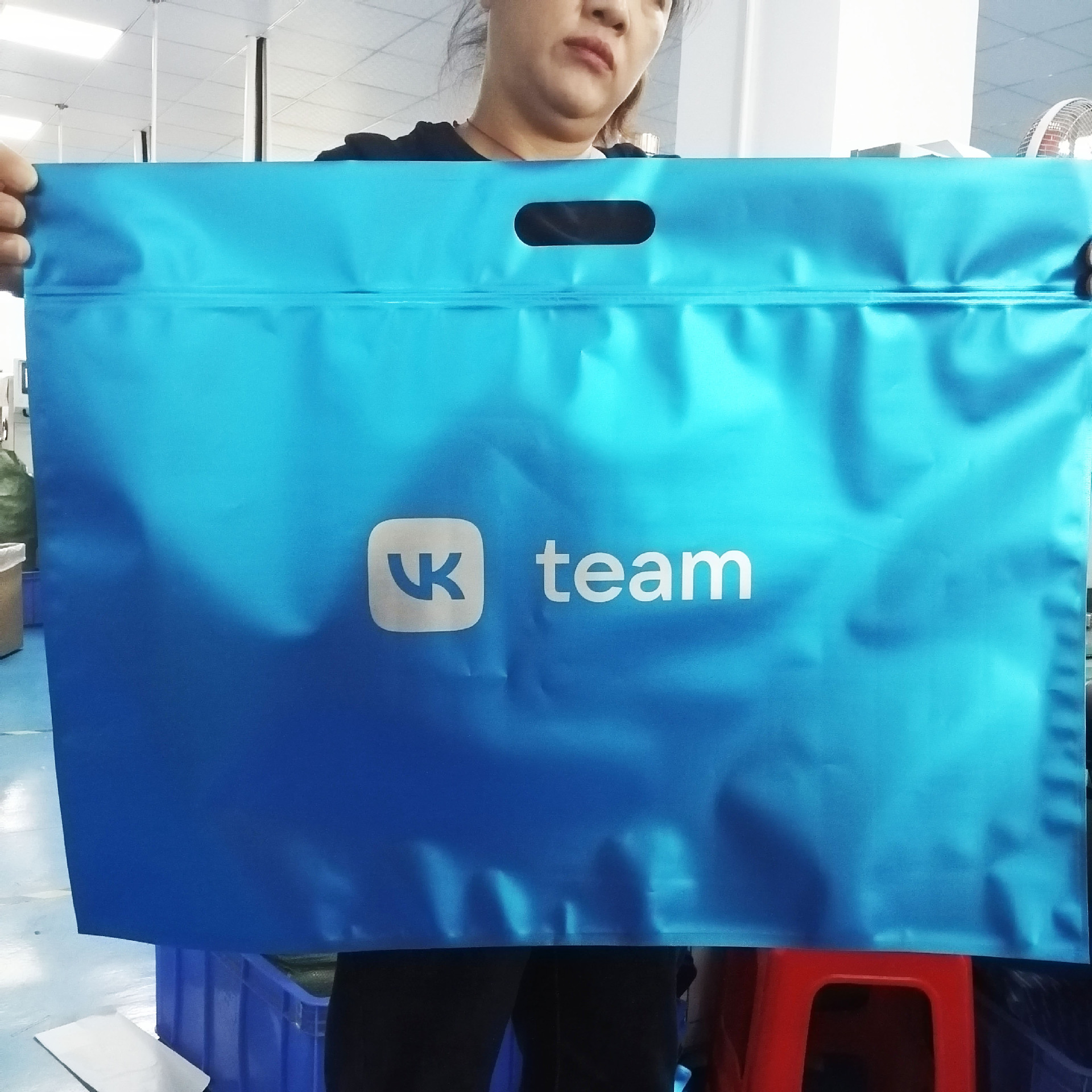Customized Enlarged Clothing Packaging Bag, Thickeneded down Jacket, Warm Pants Zipper Bag, Frosted Socks, Clothing Ziplock Bag