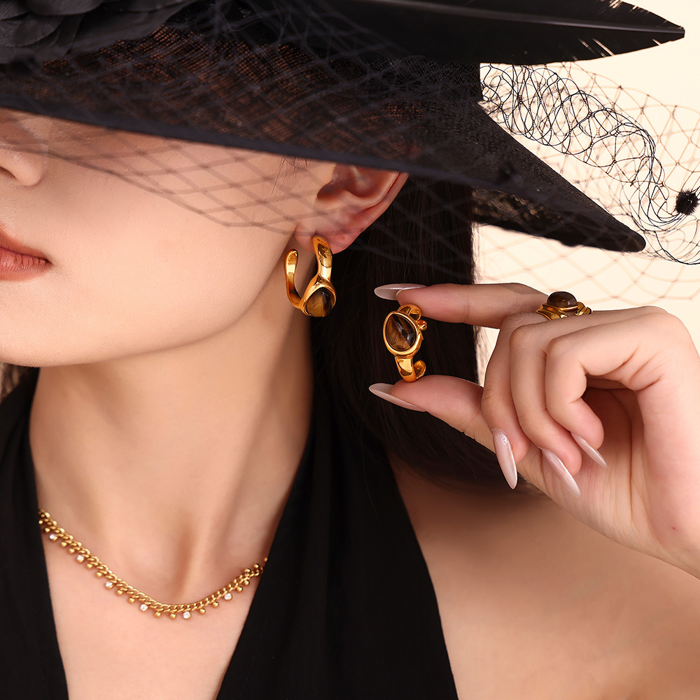 European and American retro natural tiger eye stone C- shaped earrings opening ring stainless steel PVD electroplating Maillard jewelry wholesale