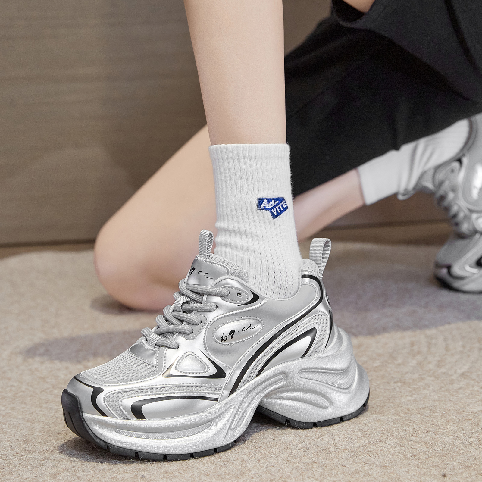 Bailu's Same Style Silver Daddy Shoes for Women 2025 Spring and Summer New Popular Heightening Retro Thick-Soled Casual Sports Shoes