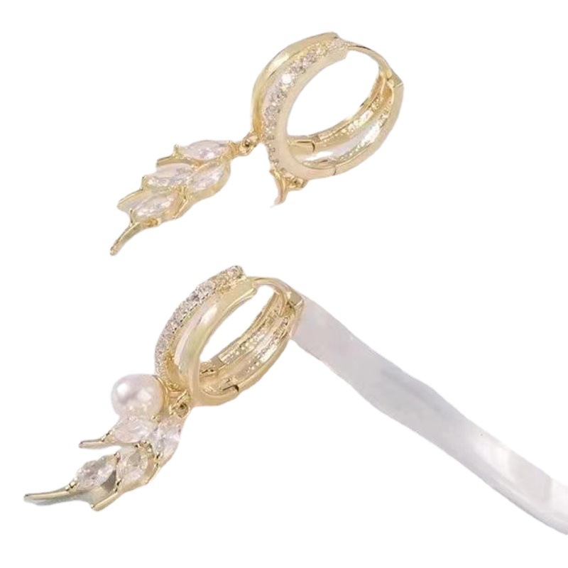 Niche Design French Pure Ear Buckle All-match High-grade Zircon Wheat Earrings Light Luxury Foreign Style Imitation Pearl Earrings