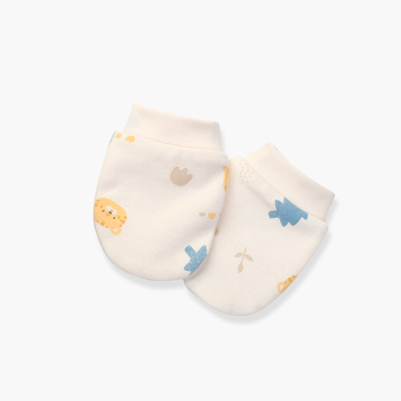 Spring and Autumn 0-3 Months 6 Newborn Small Gloves Baby Anti-scratch Face Bite Cotton Breathable Gloves Newborn Baby