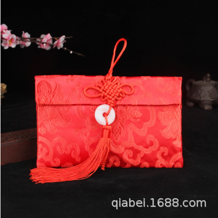 Picture of Creative buckle red envelope fabric brocade printing Li is a wedding change bag Chinese wedding festive supplies wholesale