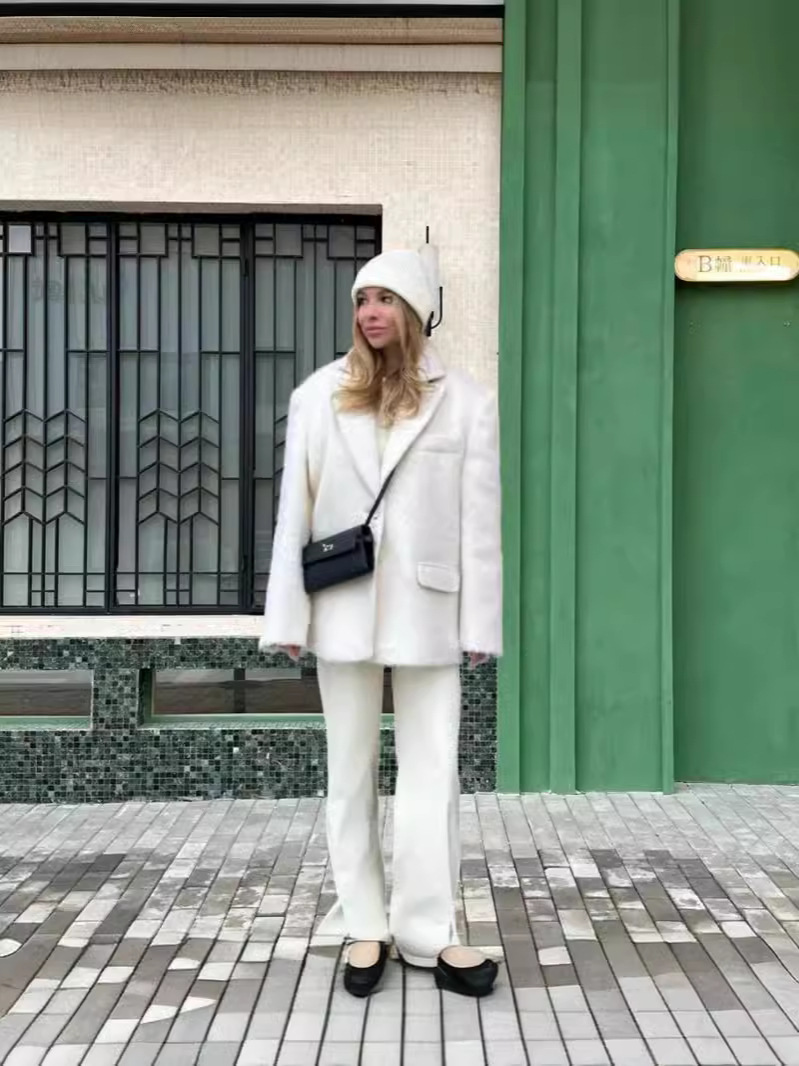 Picture of 2024 European and American cross-border AliExpress Spring and Autumn New elegant single-breasted lapel plush women's overcoat coat
