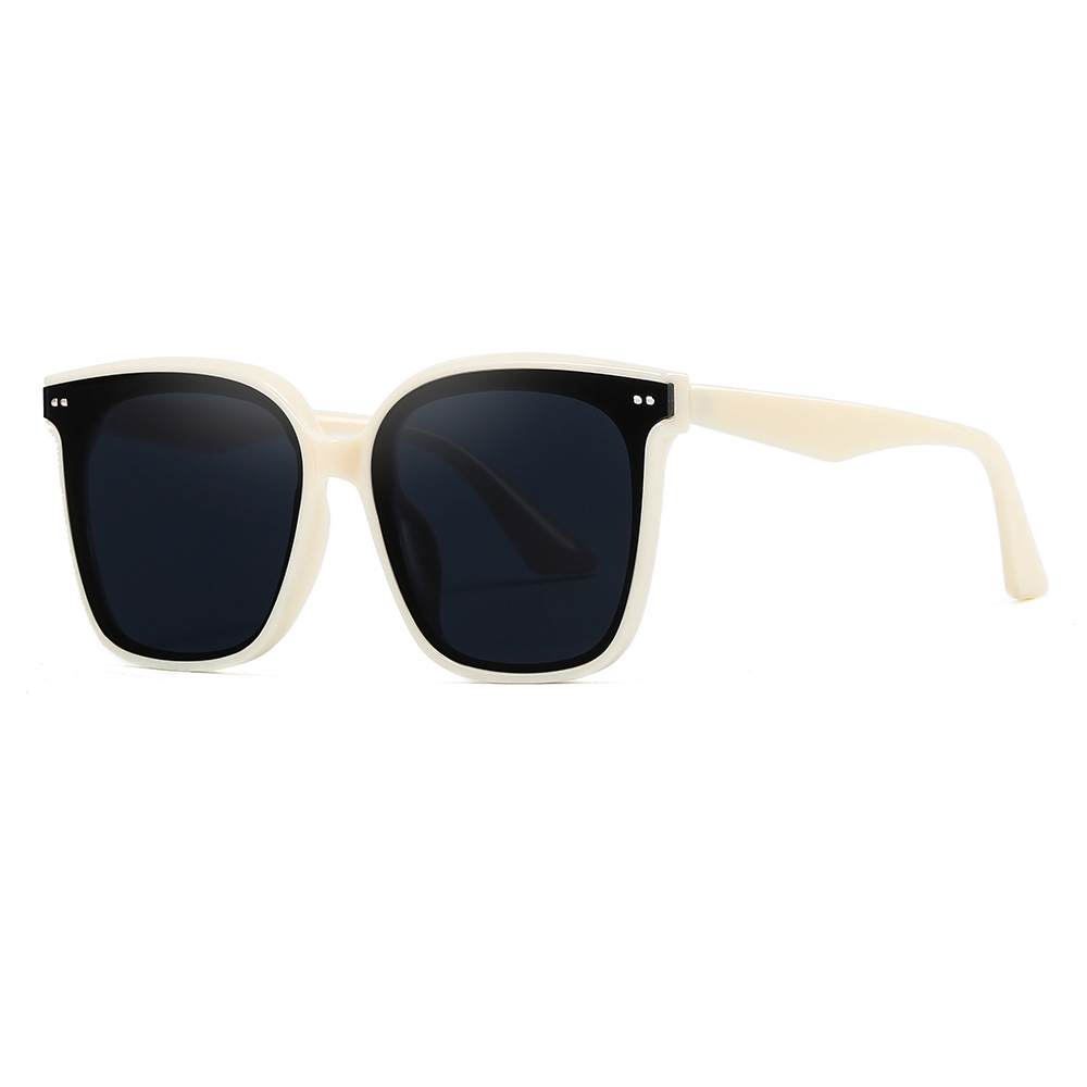 Picture of Hot-Selling New Gm Sunglasses for Women, High-End, Anti-Uv, Big Face, Slimming Look Sunglasses, Men's Driving Polarized Glasses