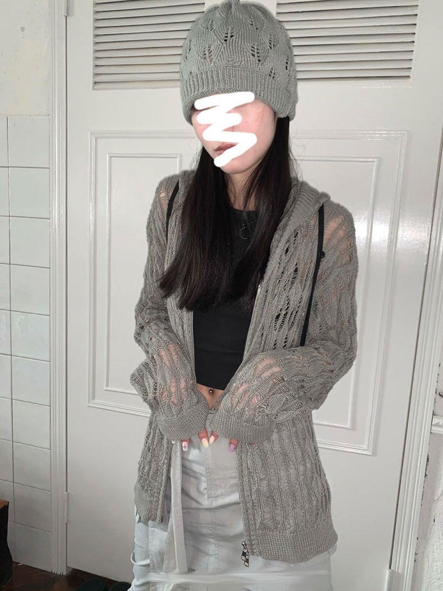 Knitted Sweater Coat Women's Design Sense Niche Retro Gouhua Hollow Elegant All-match Hot Girl Long Sleeve Hooded Cardigan Spring