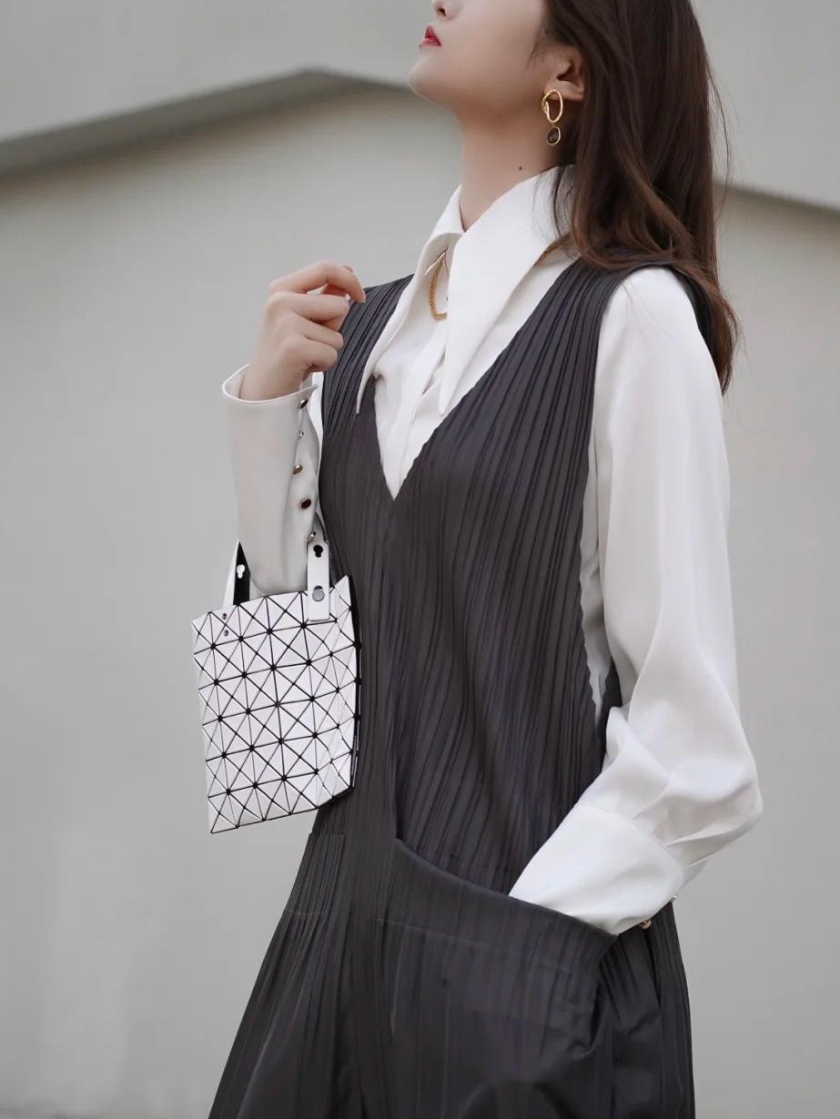 Picture of Miyake New Style Jumpsuit Spring and Summer All-match Pleated Solid Color Positive and Reverse Wear Fashionable Sleeveless V-neck Strap Pants Stylish