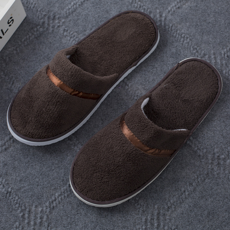 Picture of Disposable Slippers Hospitality Home Indoor Homestay Hotel Guesthouse Club Men's and Women's Coral Fleece Thickened Travel