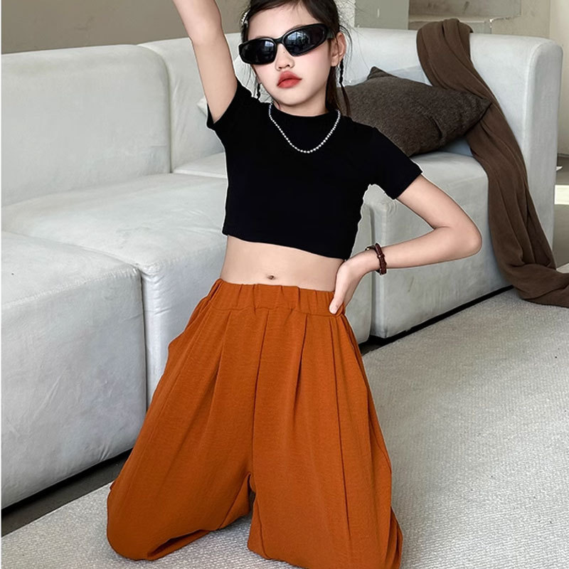 Picture of Girls' White Short-sleeved Summer Western-style Children's Short Jazz Top Navel T-shirt Street Dance Slim-fit Half-sleeve Trendy