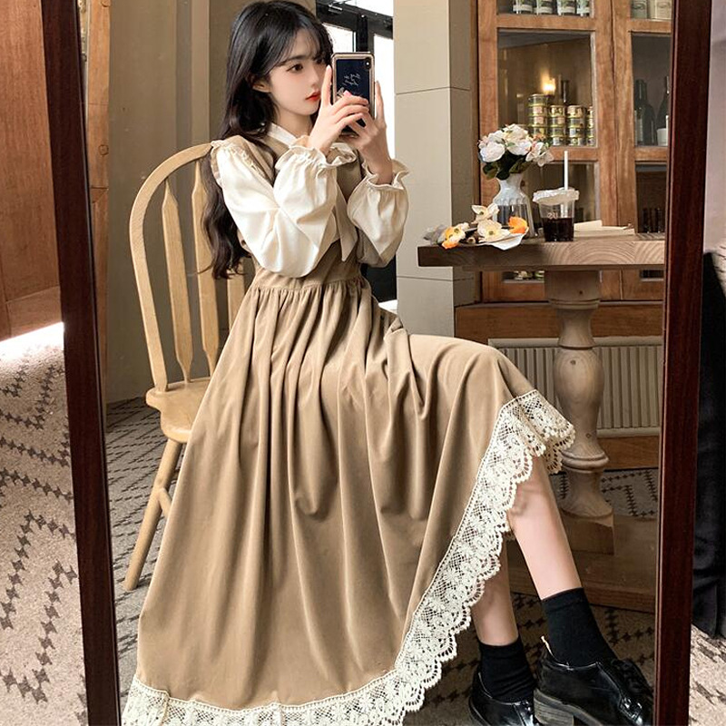 2025 Women's Autumn New French Retro Bow Dress Literary College Style Sweet Age-Reducing Swing Skirt