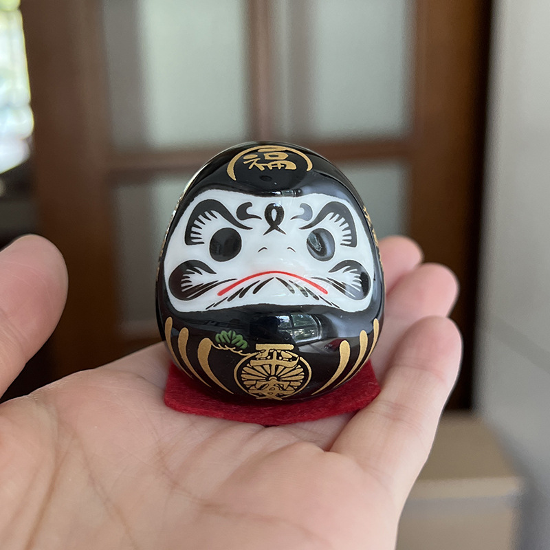 Picture of Japanese-style Dharma ornaments Japanese ceramic Dharma eggs Kaiyun Dharma trumpet mini lucky cat car decorations